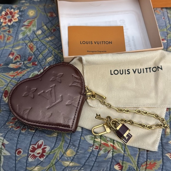 Louis Vuitton Handbags - Louis Vuitton Amarante Monogram Vernis Coeur Heart Coin Purse lock and key charm